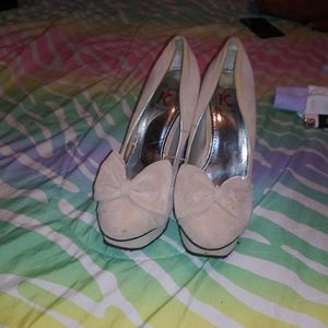 Kayleen by Los Angeles